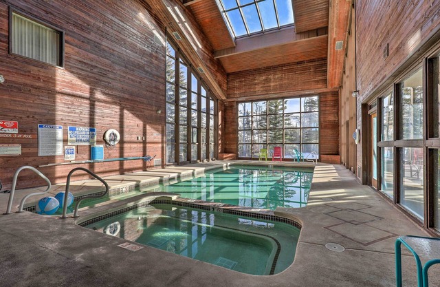 Ski-In/Ski-Out Brian Head Condo w/Pool Access!