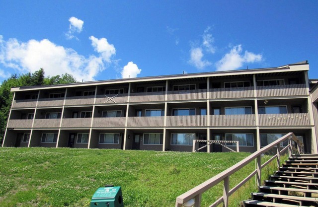Ski-in/Ski-out Fall Line Condo w/Indoor Heated Pool & Hot Tub