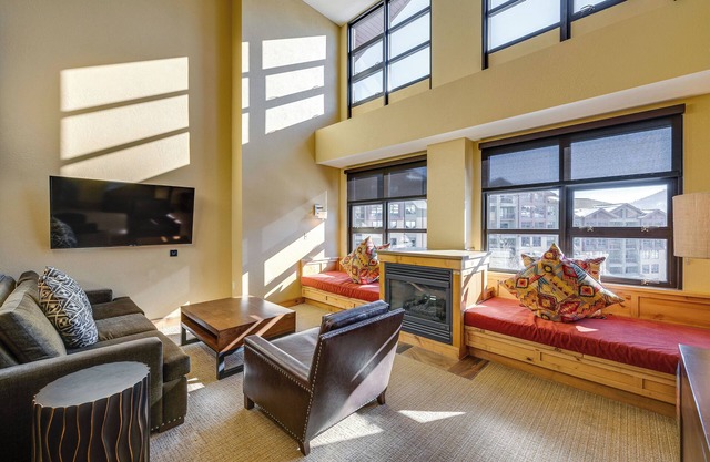 Ski-In/Ski-Out Park City Condo: Fireplace & View!