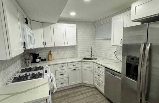 Skiing, Stocked Kitchen, 80` TV, Backyard, W/D,
