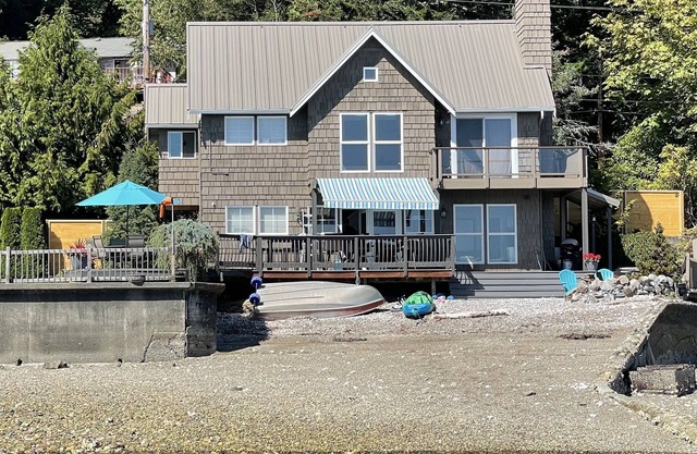 "Sky's Landing" Beach House ☀️ Hood Canal