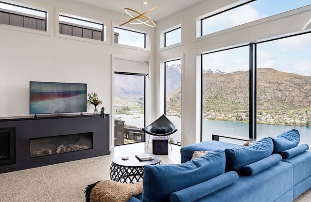 Sky Villa B, Free Parking, Gas Fire, BBQ, AC