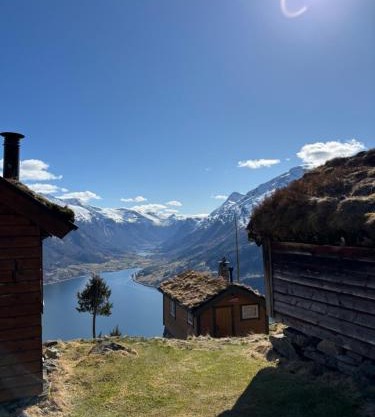 Skyline Lodge