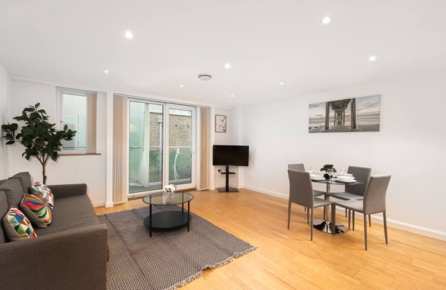 Skyvillion - Spacious 2bed W balcony In Barnet