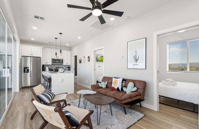 Slam Dunk: Downtown PHX | a few blocks from Chase Field & Suns' stadium