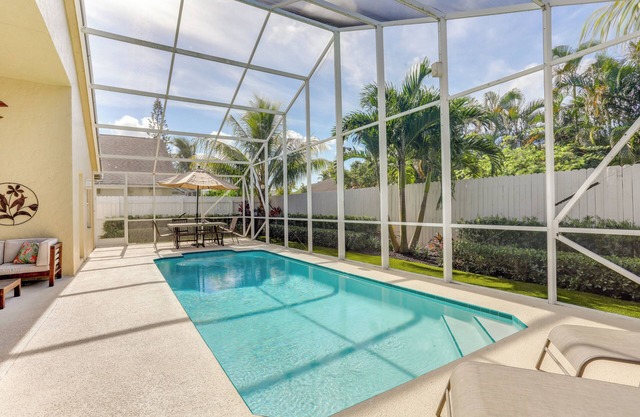 Sleek Jupiter Retreat w/Lanai & Pool!