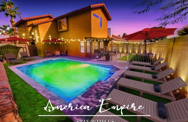 Sleep 24 Luxury Villa FREE Heated Pool & Game Roomn