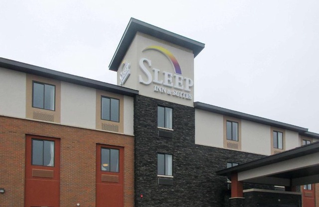Sleep Inn & Suites Oregon - Madison