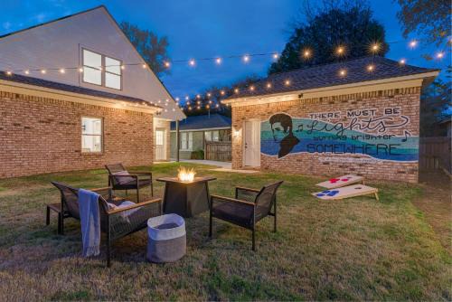 Sleeps 12 Shuffleboard Fire Pit Near Beale St
