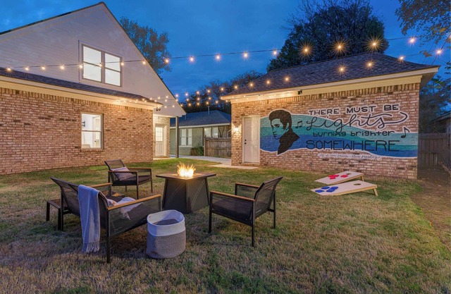 Sleeps 12 - Shuffleboard Fire Pit Near Beale St