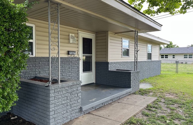 Sleeps 6 in prime location