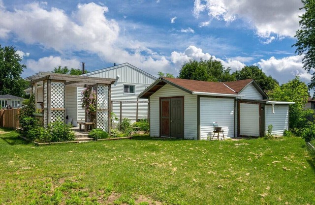 Sleeps 6·Mins to Hwy·Free parking·Mohawk·Hospital