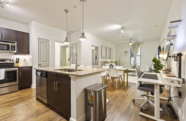 Sleeps 8 2B near Legacy West, Toyota & The Star 2