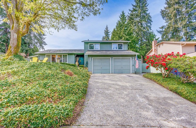 Sleeps 8 central to Redmond Town Center, Microsoft and Woodinville Wine Country.