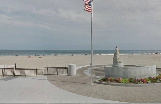 Slice Of Paradise At Hampton Beach, NH