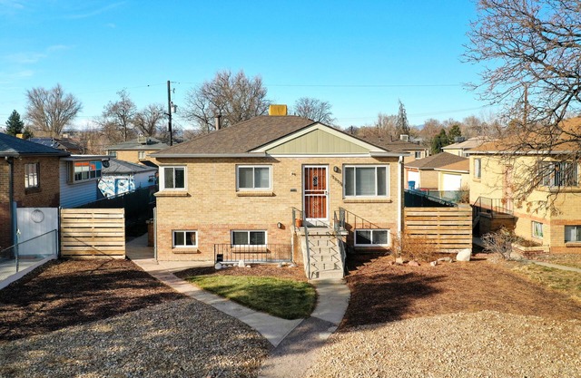 Sloan’s Lake Sanctuary: Urban Elegance with Views