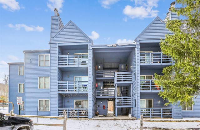 Slopeside D203. The perfect location for your next ski vacation!