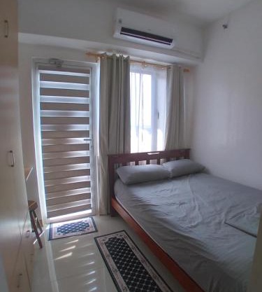 SM South Residences, 1 bedroom with balcony.