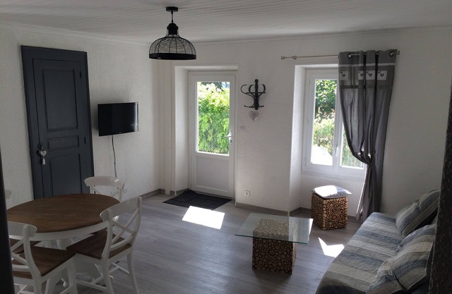 Small house "cozy haven of peace in the mountains"