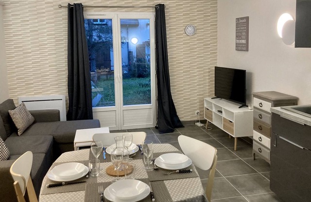 SMALL HOUSE IN A PLEASANT AND BUCOLIC SETTING 40m2