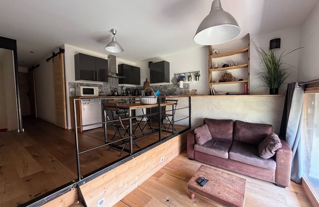 Small independent apartment in farmhouse with air conditioning