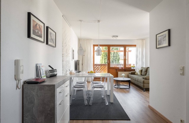 Small vacation apartment "Tina" near the lake for two and four-legged friends