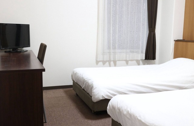 Smoking Twin room Standard plan With break/Sakai Ōsaka