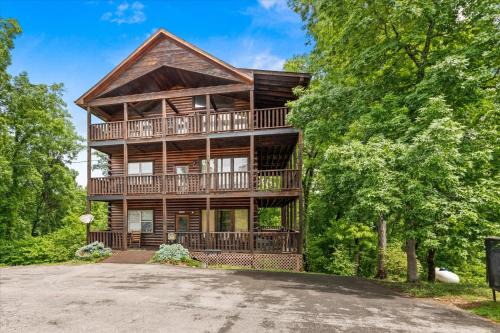 Smoky Mountain Lodge cabin