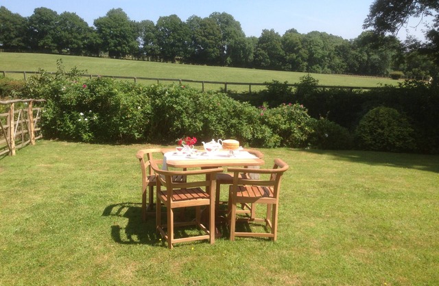 SNAFFLES COTTAGE - 2 bedroom ,Sleeps 4