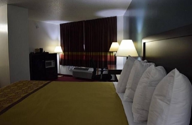 Snelling Motel