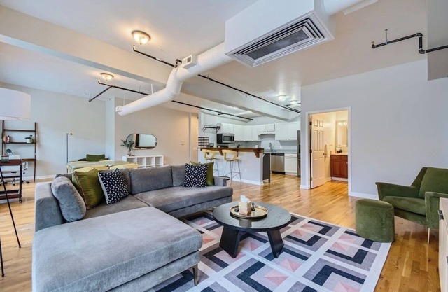 Snooze Revival, 1BR Loft, Remote Work, 30 Day