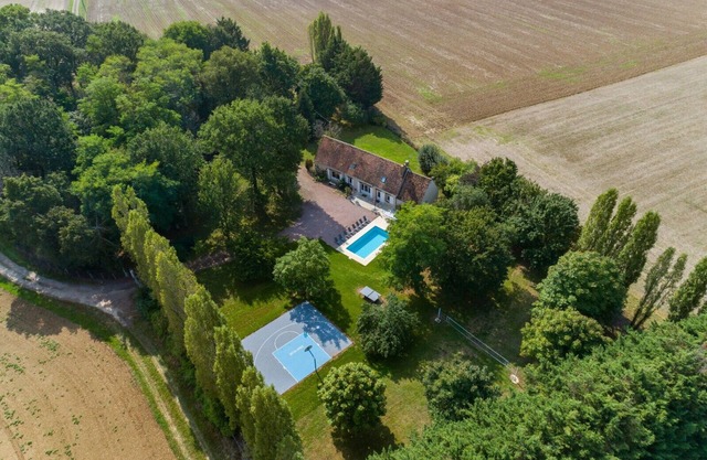 So Villa Ramènerie (45) - Heated swimming pool - Basketball - 1h30 Paris - 26p.