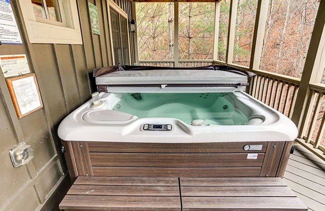 Soak in the Hot Tub, Sip Wine Fireside & Play Golf - Deer Valley