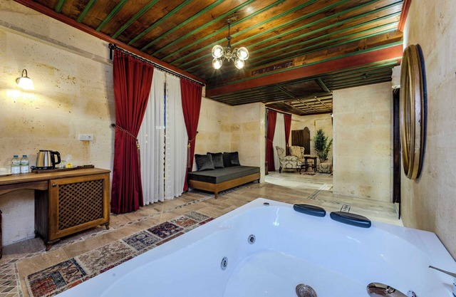 Sobek Palace