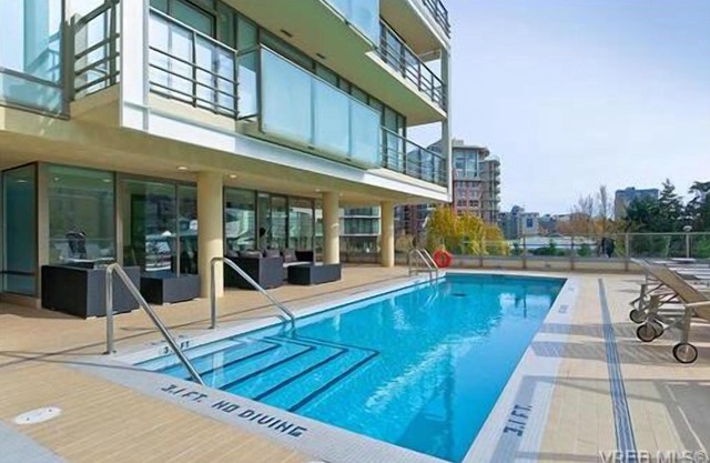 Solace in the City-Downtown, Close to Everything, Private Garden Patio