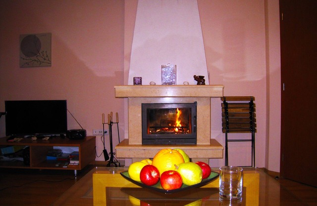 Solar nest with fireplace, terrace and panoramic view, 700 m from ski lift