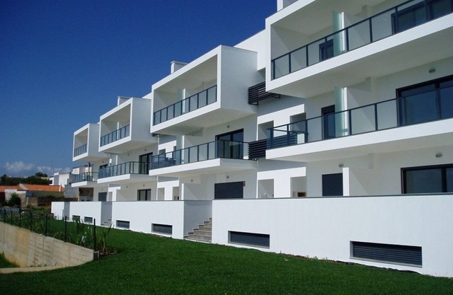 SOLRIO Apartment Vista Lagos Wi-Fi, UK TV, Sleeps 4,
