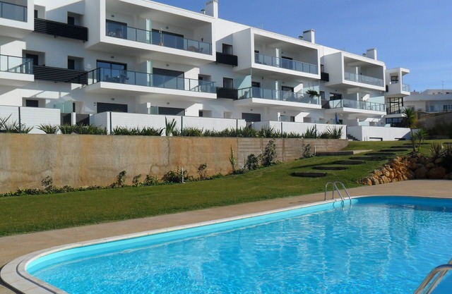 Solrio, modern, Luxury 1 bed apartment Free wifi , UKTV .(9433/AL)