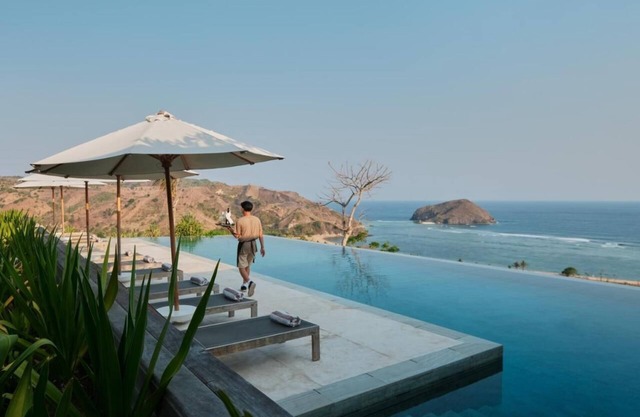 Somewhere Villa Near Mandalika