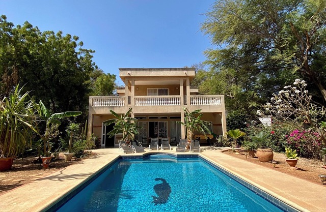 Somone: large air-conditioned villa with swimming pool, 10 people *, between Sea and Lagoon