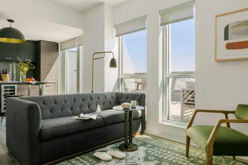 Sonder by Marriott Bonvoy Artesa Apartments West Queen West