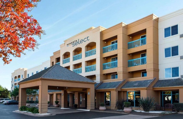 Sonesta Select Pleasant Hill