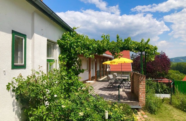 Sonnhof Ressl /Apartment for two /In the countryside near Vienna!