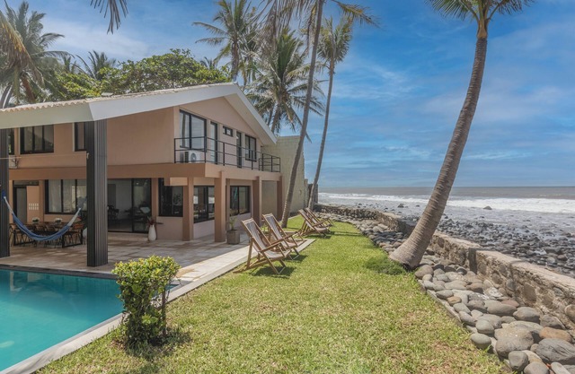Soul Beachfront Villa - Your Dream Beach Vacation Awaits!