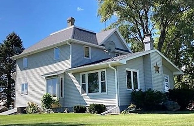 Soules Barn & Bunkhouse ~ Experience a night in the country!
