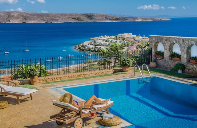 Sounio-Villas Lavrio
