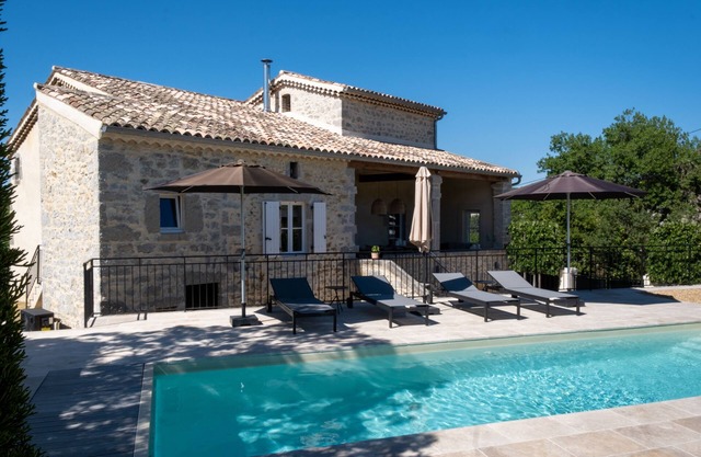 South Ardèche. Air-conditioned character house. Swimming pool. 5 bedrooms. Sleeps 10.