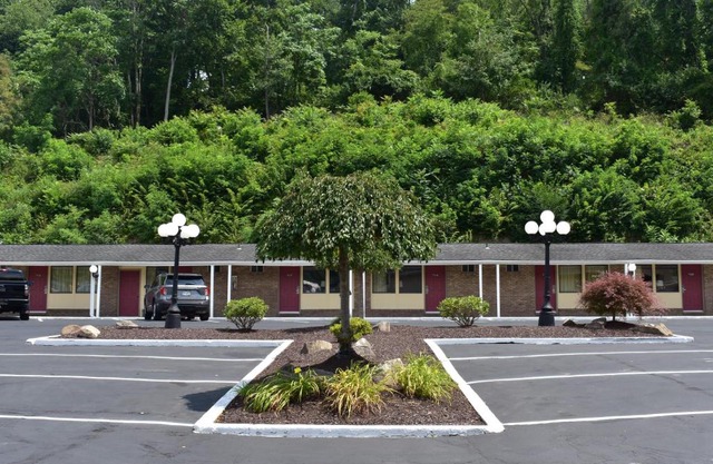 South Hills Motel