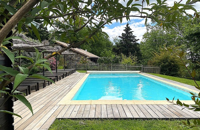 Southern Ardèche. Property in the middle of a wooded park + heated pool and SPA.
