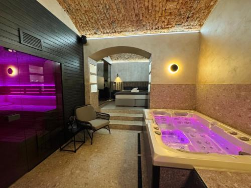 SPA SPA Karlín